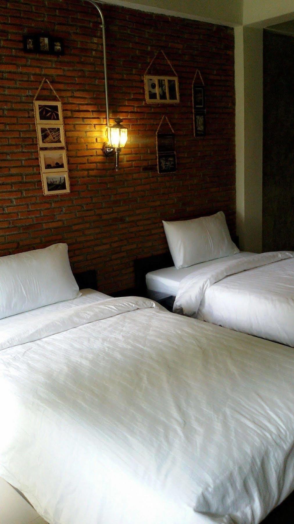 แบมบู เฮาส์ กาญจนบุรี Hotel ภายนอก รูปภาพ